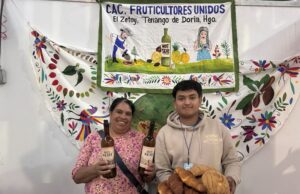 Lleva Tenango de Doria licores de fruta y pan artesanal al pabellón «Hidalgo Tiene Algo» en la Feria de Pachuca