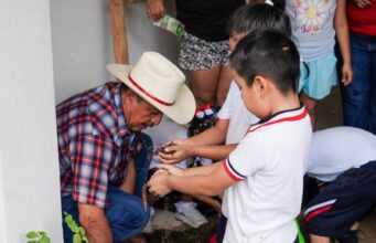 Centro Pilares DIF realiza huerto familiar para fortalecer el cuidado del medio ambiente