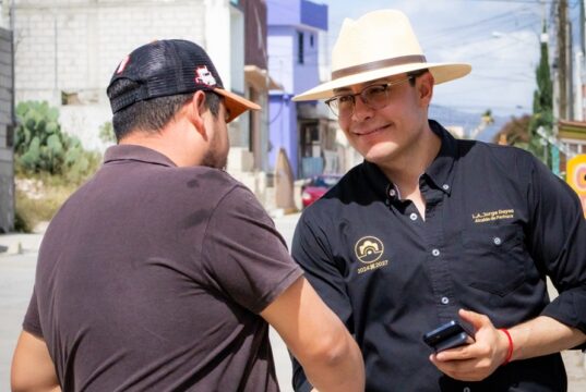 Jorge Reyes impulsa obras que benefician a las familias de Matilde