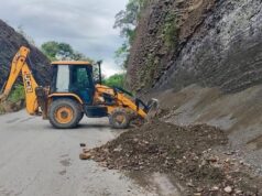 Despliega Sipdus maquinaria en la Sierra y Huasteca para retirar derrumbes y liberar carreteras