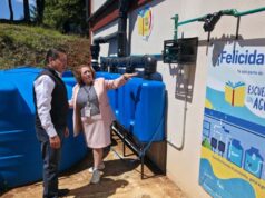 Estudiantes del CECyTEH crean sistema para aprovechar agua de lluvia en Omitlán
