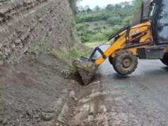 Rehabilita Sipdus caminos y tramos carreteros en siete municipios afectados por lluvias