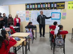 Entrega Natividad Castrejón edificio escolar de 12.9 mdp en Huichapan y visita universidad en Tecozautla