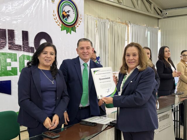Reconoce UTEC talento académico, científico y deportivo (2) (1)