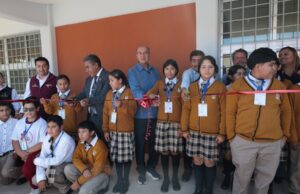 Natividad Castrejón entregó nuevos espacios educativos en beneficio de estudiantes de Alfajayucan