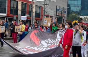 TRINQUETE SINDICAL EN EL IMSS; ROMPEN ACUERDOS Y AHORCAN CARRETERAS POR LA PELEA DE LA SILLA