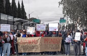 GERARDO SOSA Y LA DEFENSA DE LA AUTONOMÍA CON UNA COMUNIDAD UNIVERSITARIA ACARREADA Y AMENAZADA
