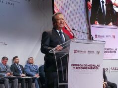 Reconoce Julio Menchaca la trayectoria y vocación del personal médico de Hidalgo